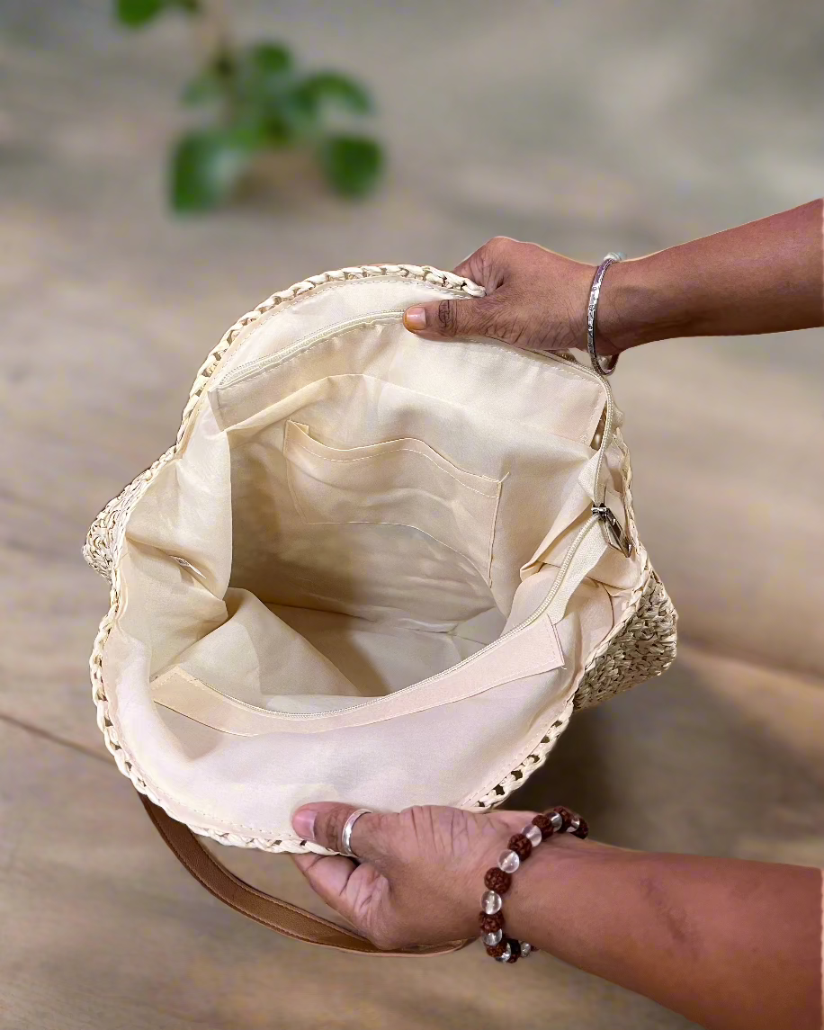 Handwoven Round Straw Tote – The Perfect Shoulder Bag for Beach & Casual Outings!- Inside View