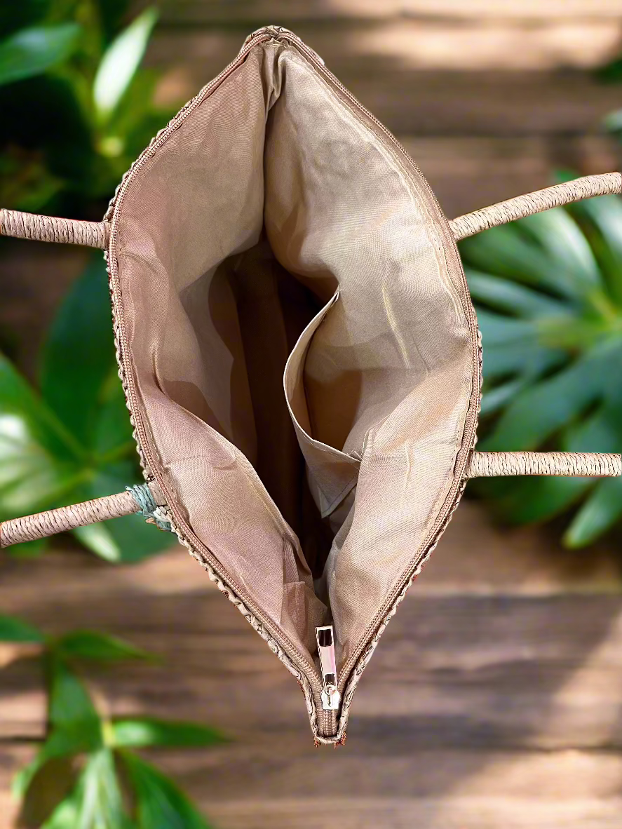 "Eco-Friendly Multicolor Straw Tote – Vibrant & Stylish Shoulder Bag for Any Occasion! Top inside view