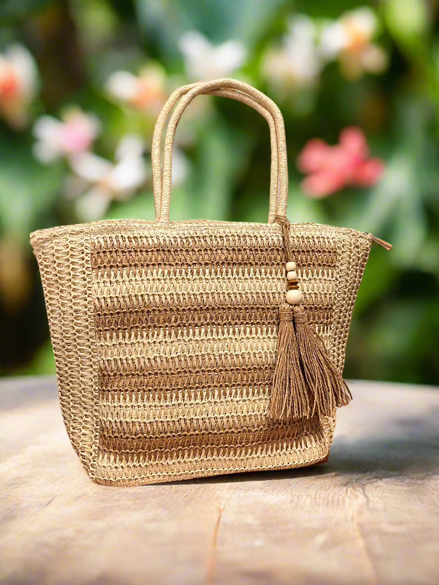 Straw Tote Shoulder Bag – Handmade, Eco-Friendly & Perfect for Summer! Front view